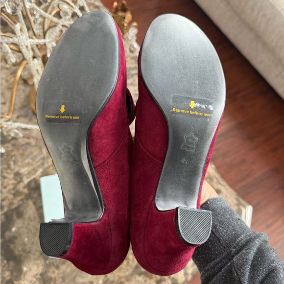 NEW IN BOX Memery Luise Red 100% Suede Shoes (Size 41/US Women’s 10) - Picture 6 of 10